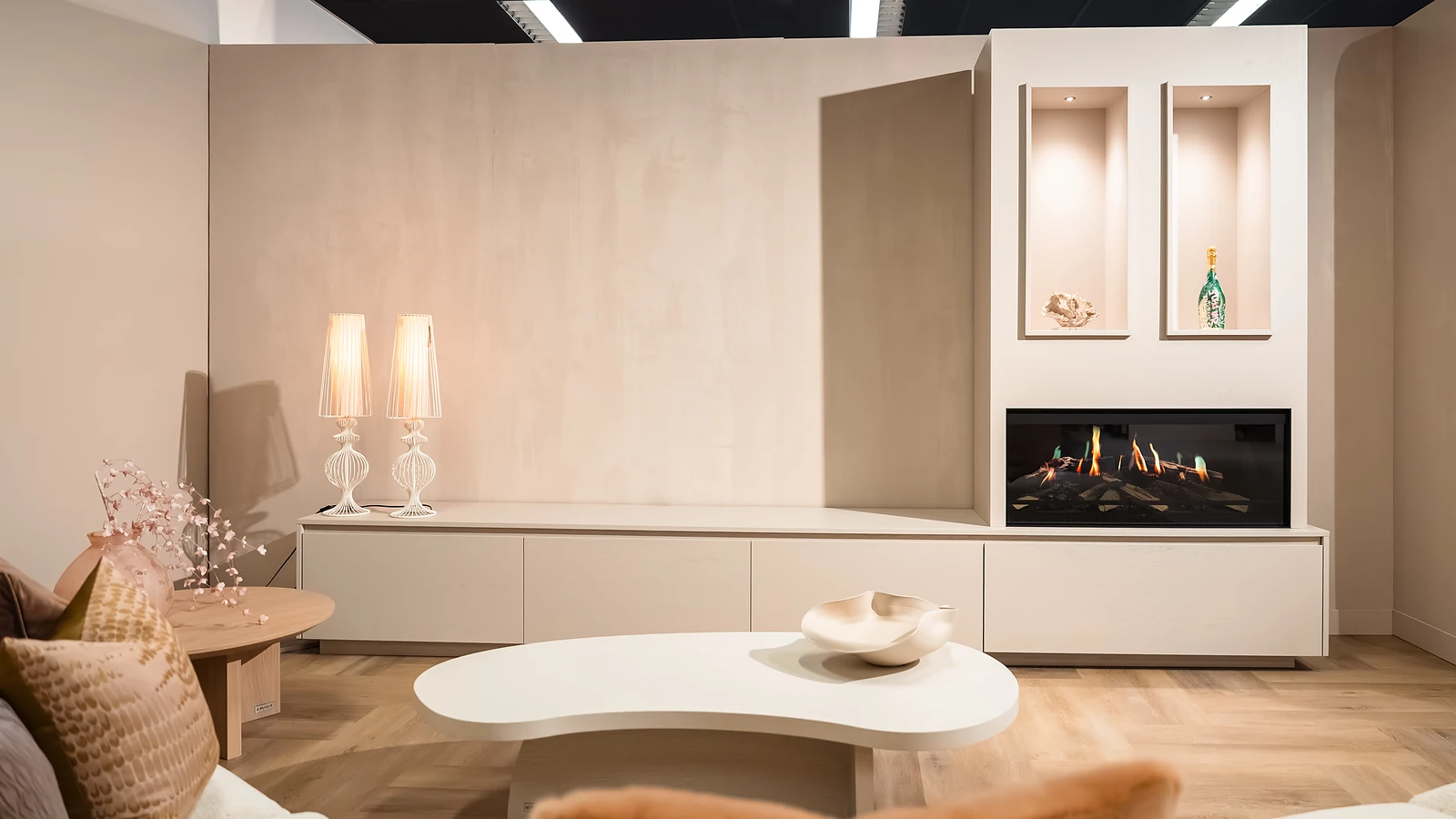Voorbeeld van een tv-meubel + haard uit de 3D-configurator